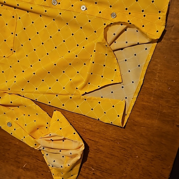 Women's yellow and black button up blouse. Size Small - Picture 5 of 8